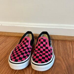 Vans Slip On Checkerboard Skate Shoe - Pink / Black